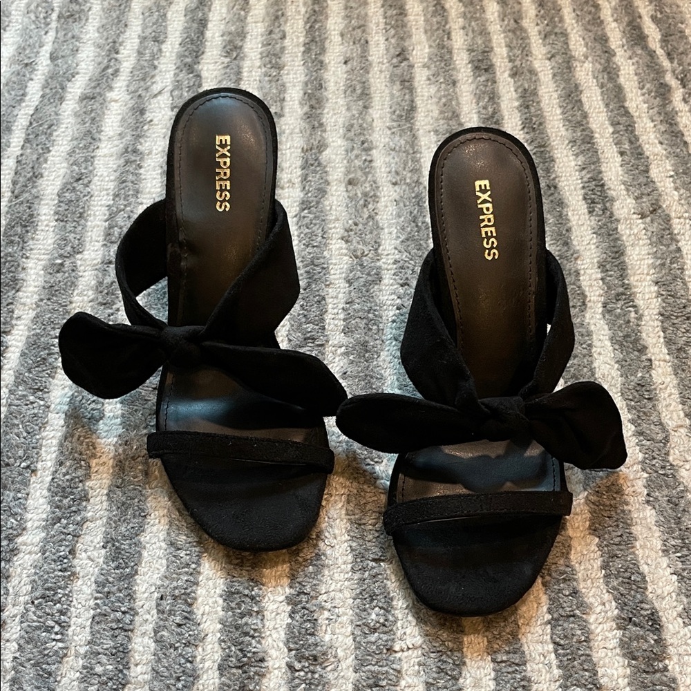 Express Elegant Black Bow Heels